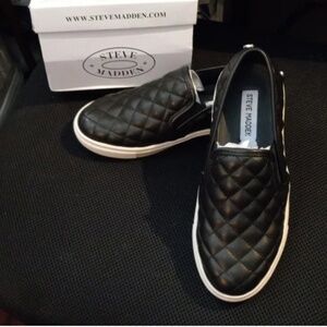 NIB! Steve Madden Ecentrcq Quilted Loafers 8M
